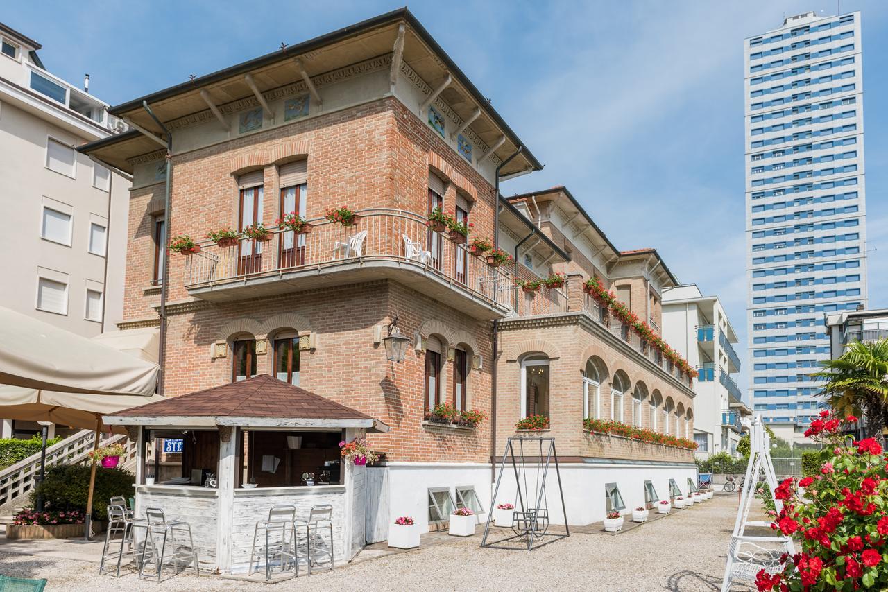 Hotel Stefania Cesenatico Exterior foto